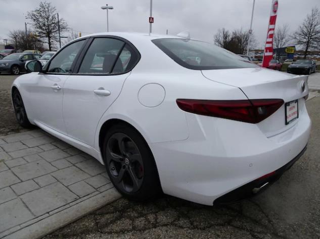 Alfa Romeo lease transfer car  