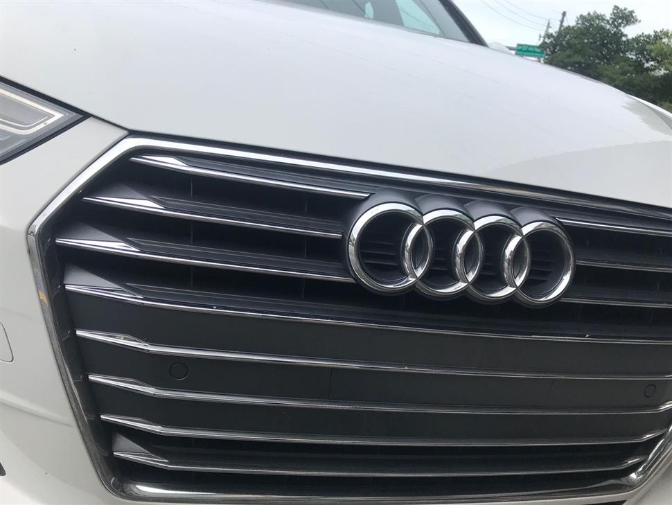Audi A4 car lease transfer Miami FL