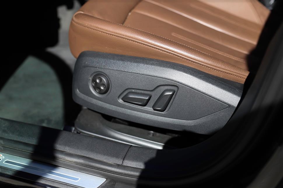 Audi A4 transfer lease car Los Angeles CA