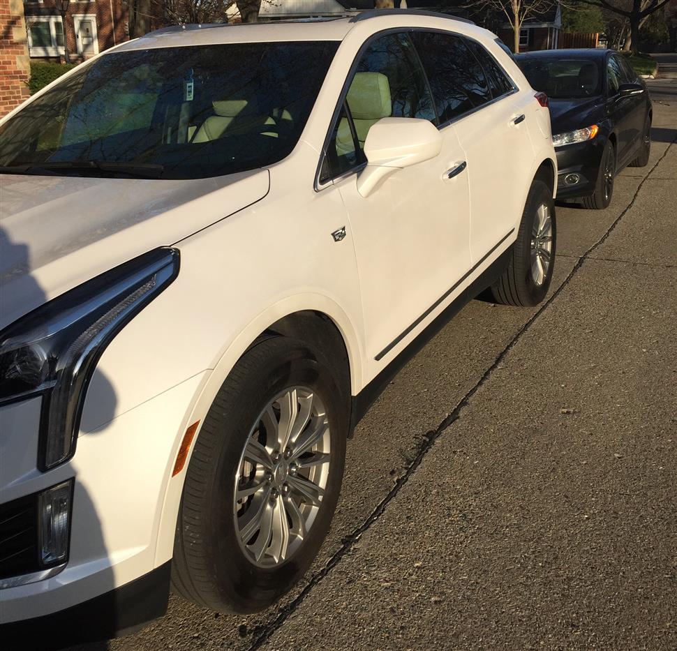 Cadillac XT5 vehicle lease transfer Royal Oak  MI