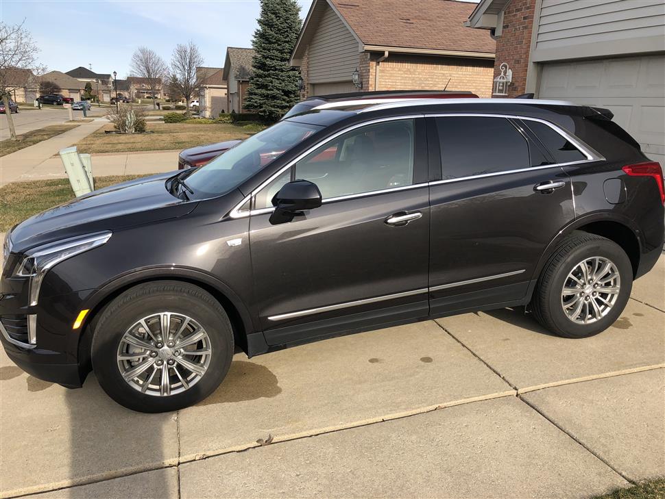 Cadillac XT5 transfer car lease Fraser MI