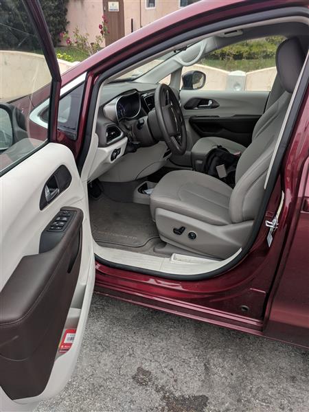 Chrysler Pacifica swap my lease Santa Cruz CA