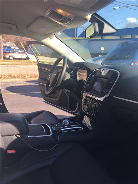 Chrysler Model 300 lease swap car West Bloomfield MI