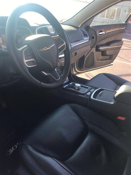 Chrysler Model 300 lease take over West Bloomfield MI