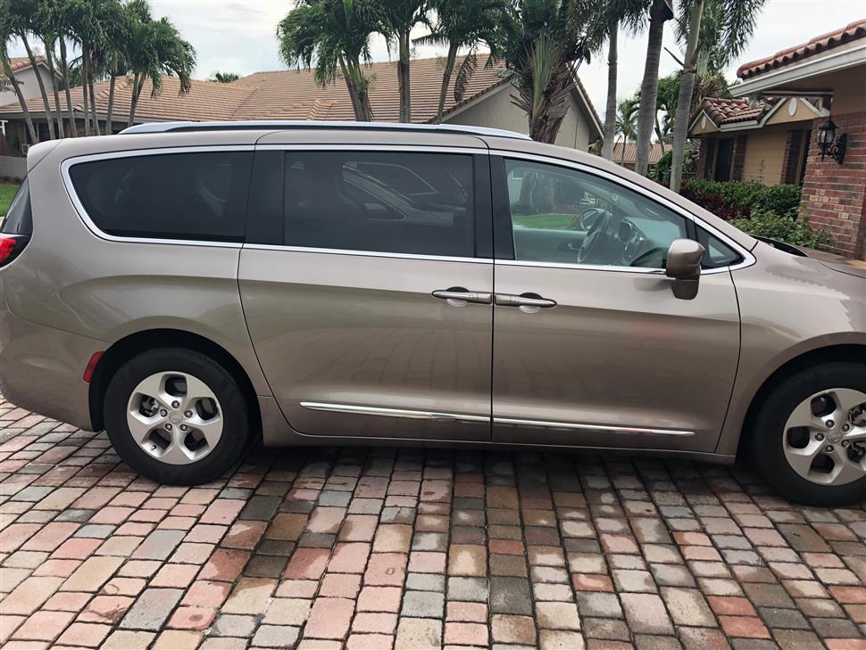 Chrysler Pacifica lease transfer website Davie FL
