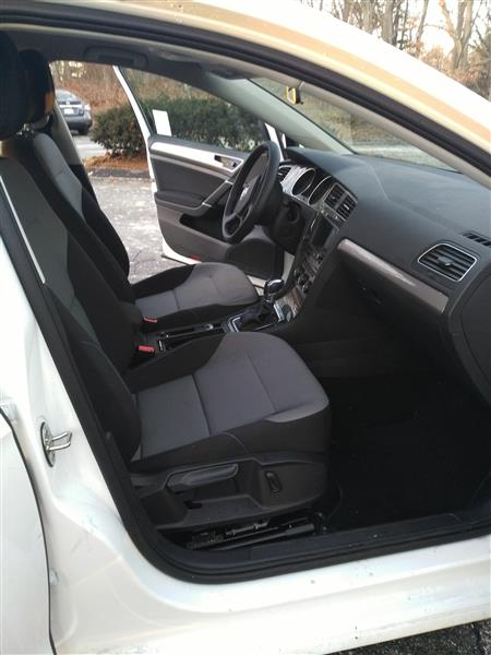 Volkswagen e Golf swap a lease CHESTNUT HILL MA