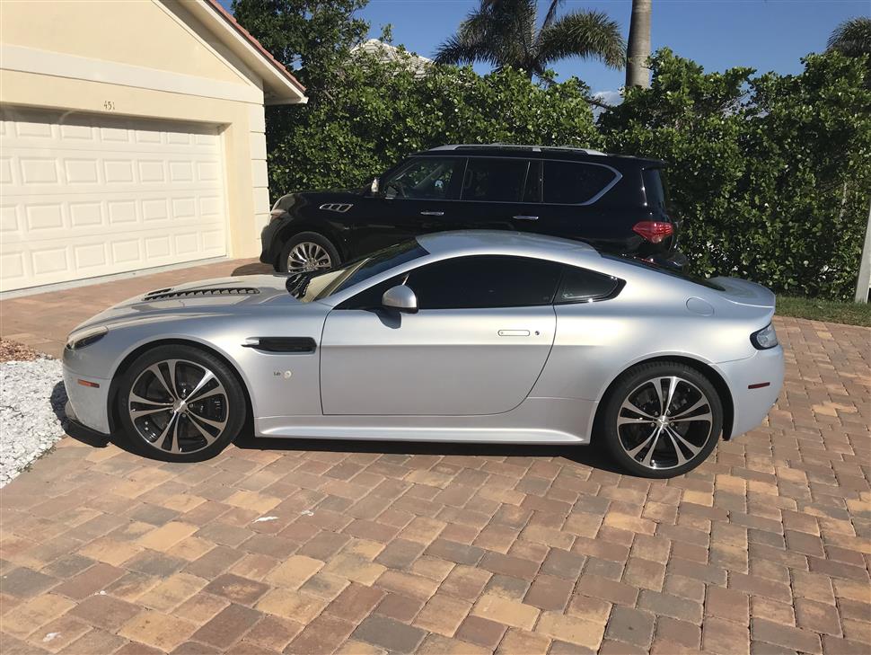 Aston Martin car lease transfers Juno Beach FL