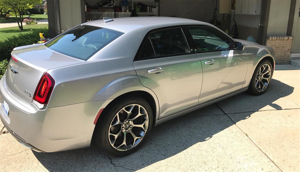 Chrysler Model 300 auto lease takeover Rochester Hills MI