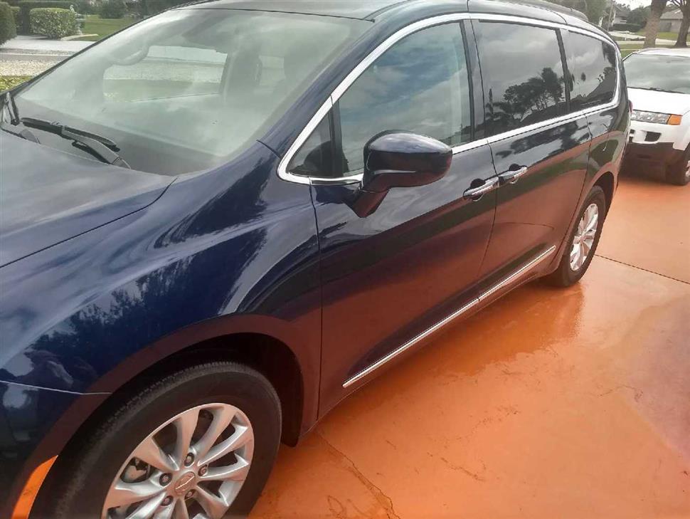 Chrysler Pacifica swap a car lease Port St Lucie FL