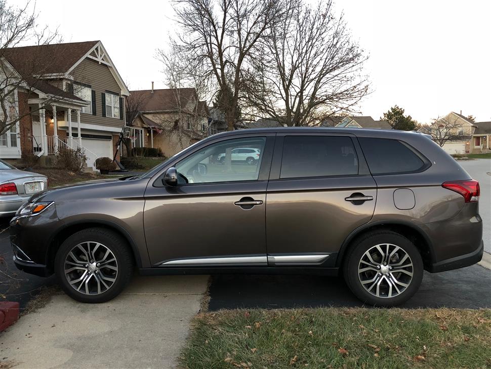 Mitsubishi Outlander lease transfer car Aurora IL