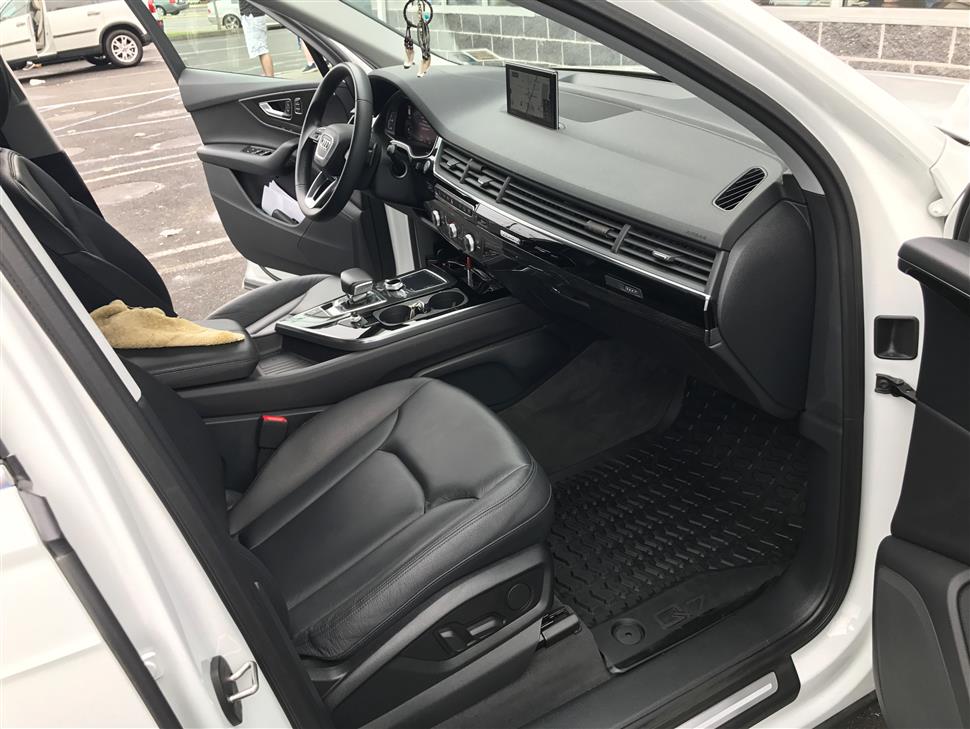 Audi Q7 car lease takeovers Flushing NY