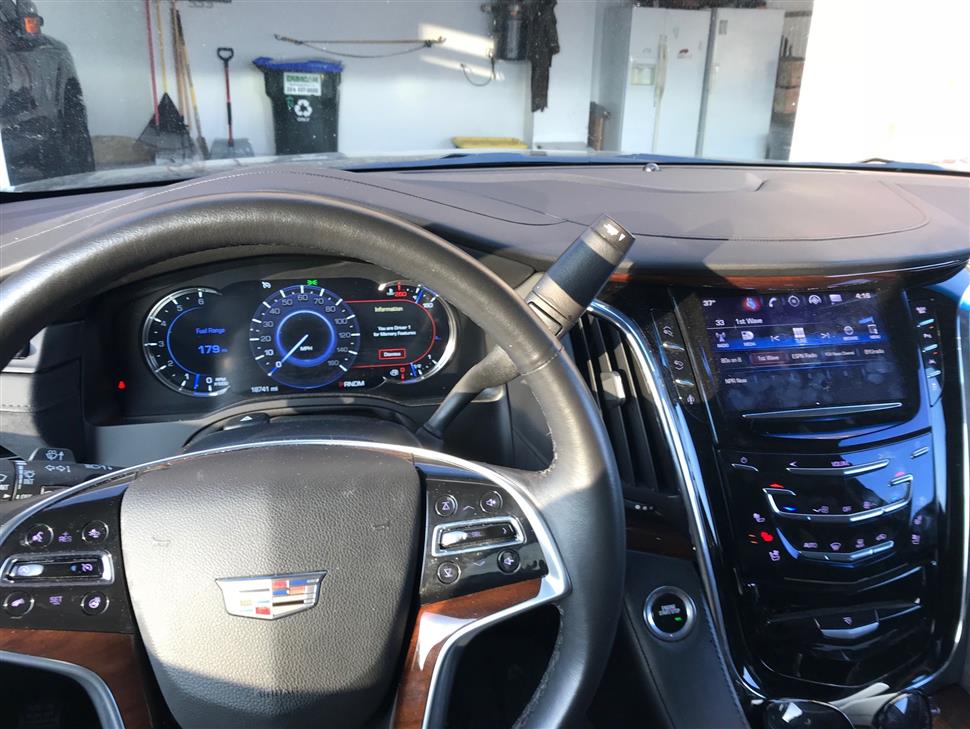 Cadillac Escalade car lease takeover deals South Lyon MI