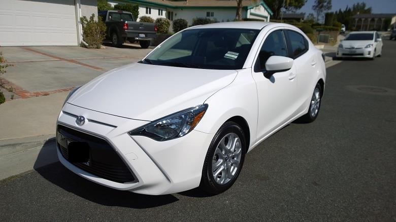 Toyota YARIS lease take over Los Angeles CA